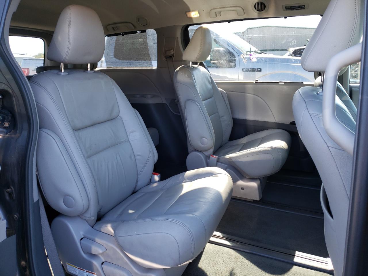 2015 TOYOTA Sienna xle VIN 5TDDK3DC0FS116970 photo 11