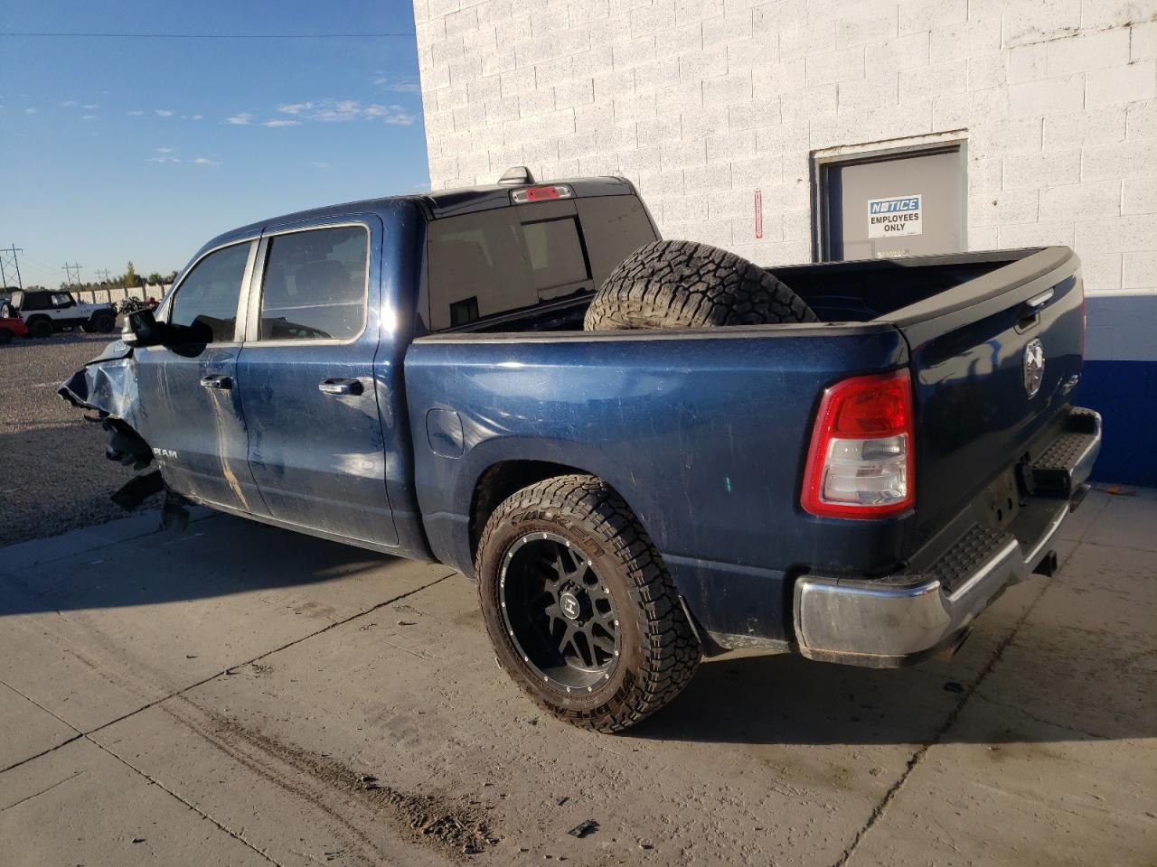 2020 RAM 1500 VIN 1C6SRFFT1LN126160 photo 2