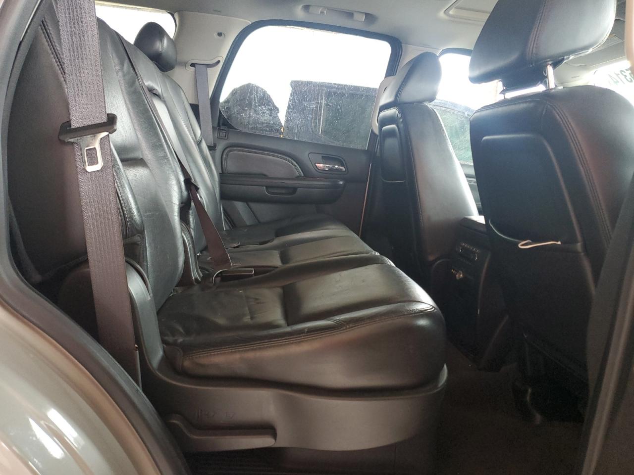 2009 Cadillac Escalade VIN 1GYFC43569R122428 photo 11
