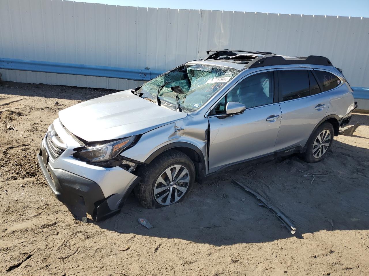 2022 Subaru Outback VIN 4S4BTAFC5N3253811 photo 1
