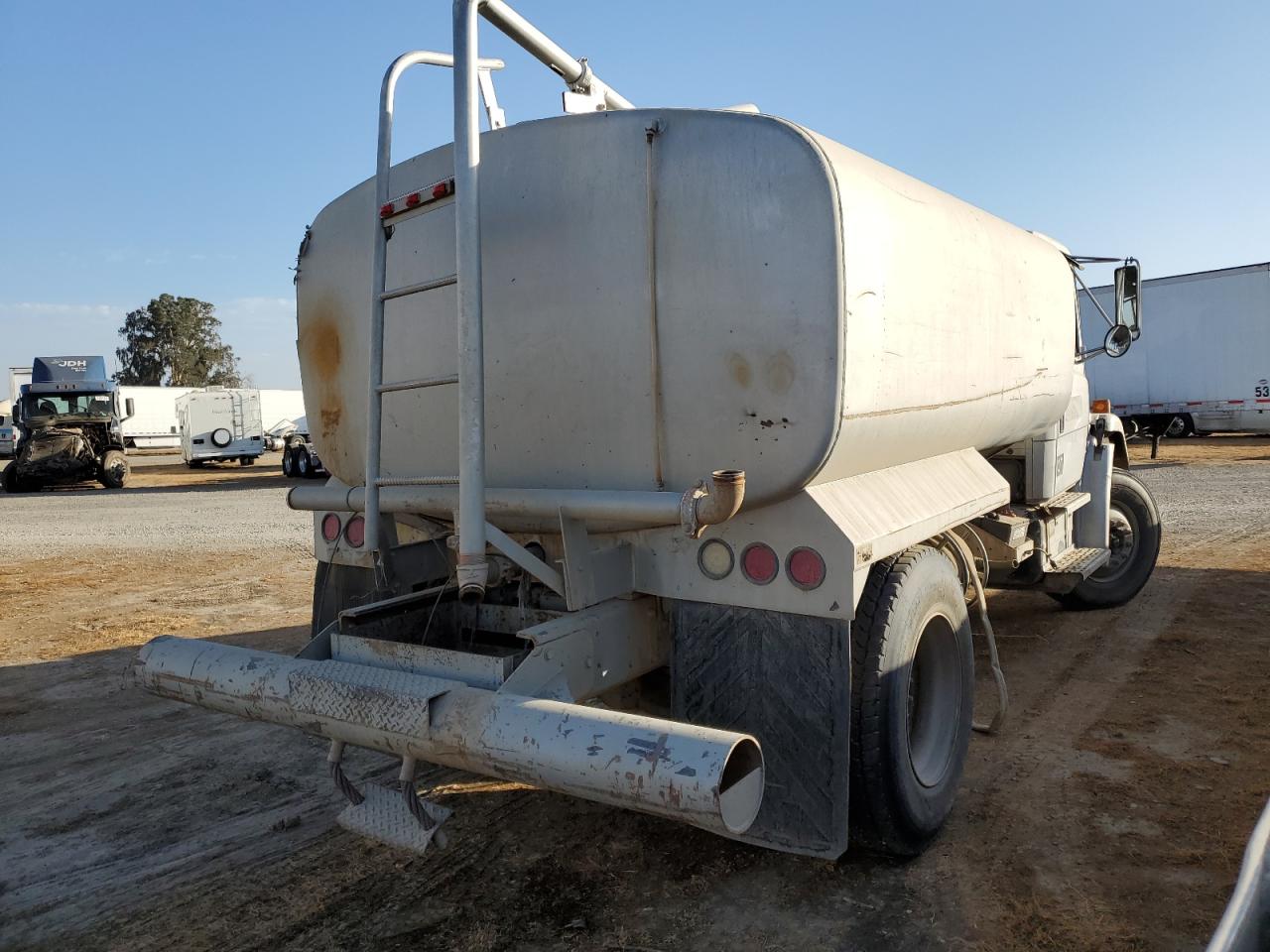 2000 FREIGHTLINER All other VIN 1FV6HLBA0YHG76334 photo 3