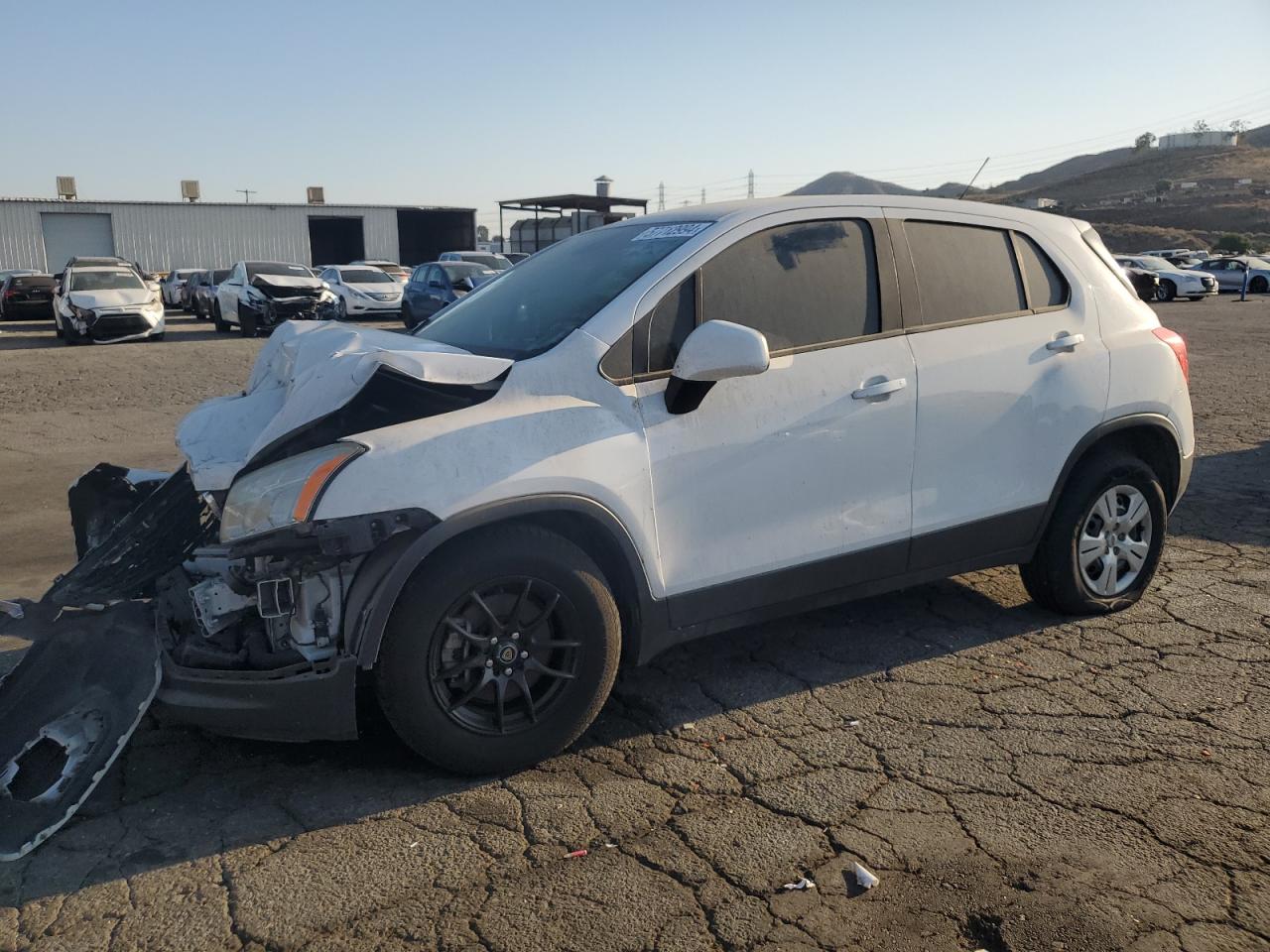 2016 Chevrolet Trax VIN 3GNCJKSB9GL228264 photo 1