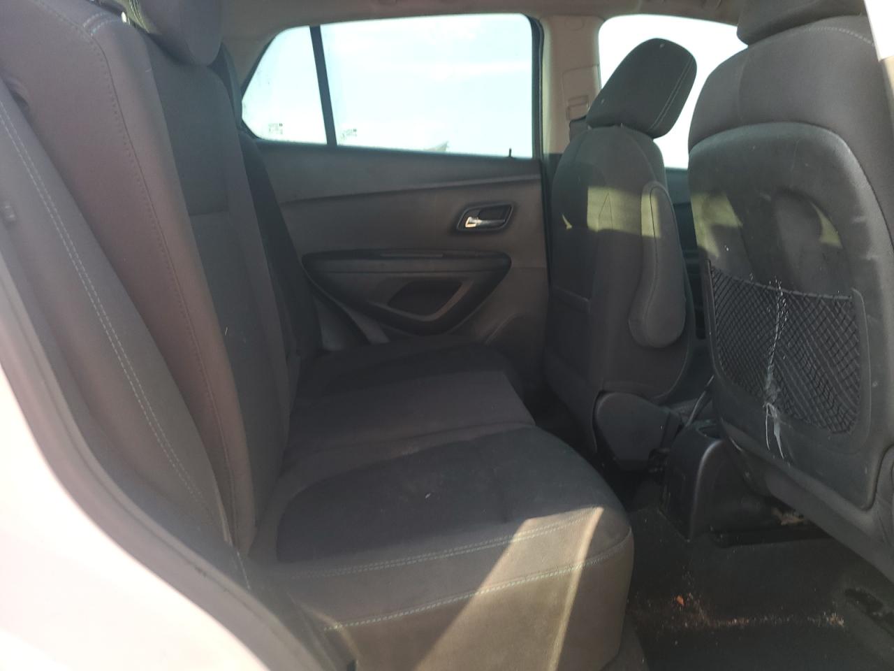 2016 Chevrolet Trax VIN 3GNCJKSB9GL228264 photo 10