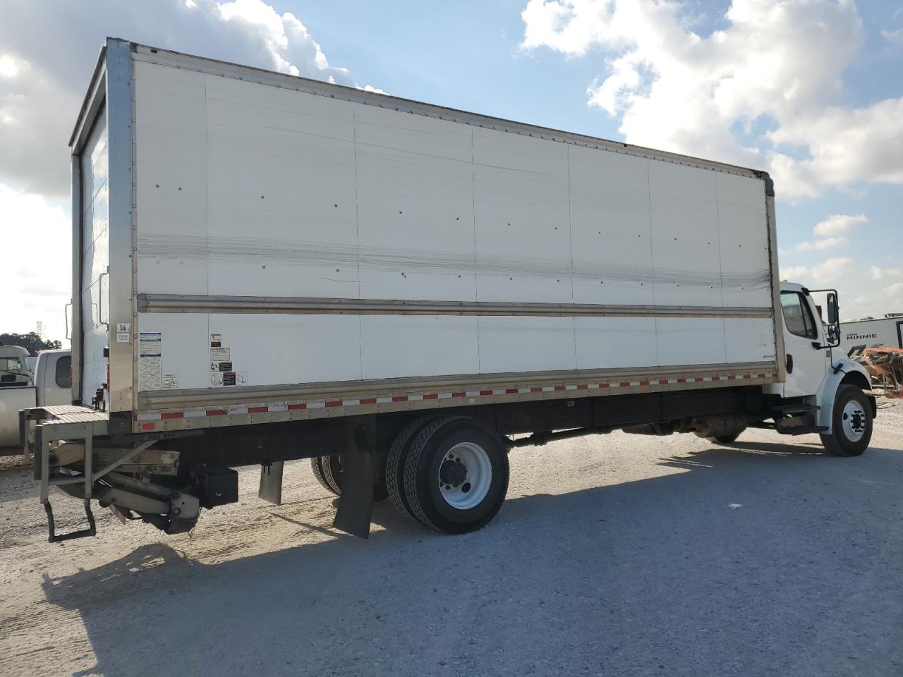 2019 FREIGHTLINER All other VIN 3ALACWFC7KDKB8642 photo 4