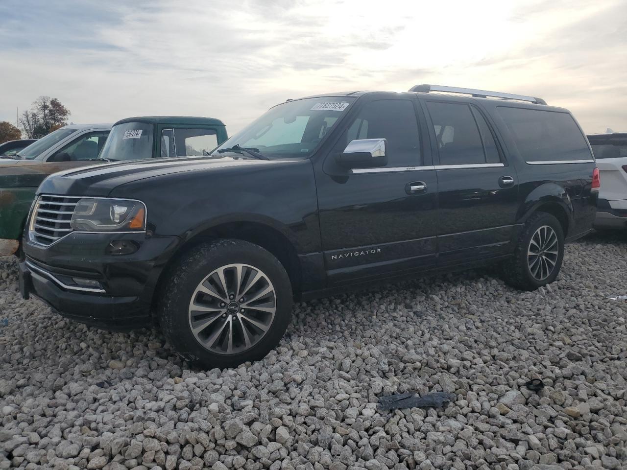 2016 Lincoln Navigator VIN 5LMJJ3JT5GEL08122 photo 1