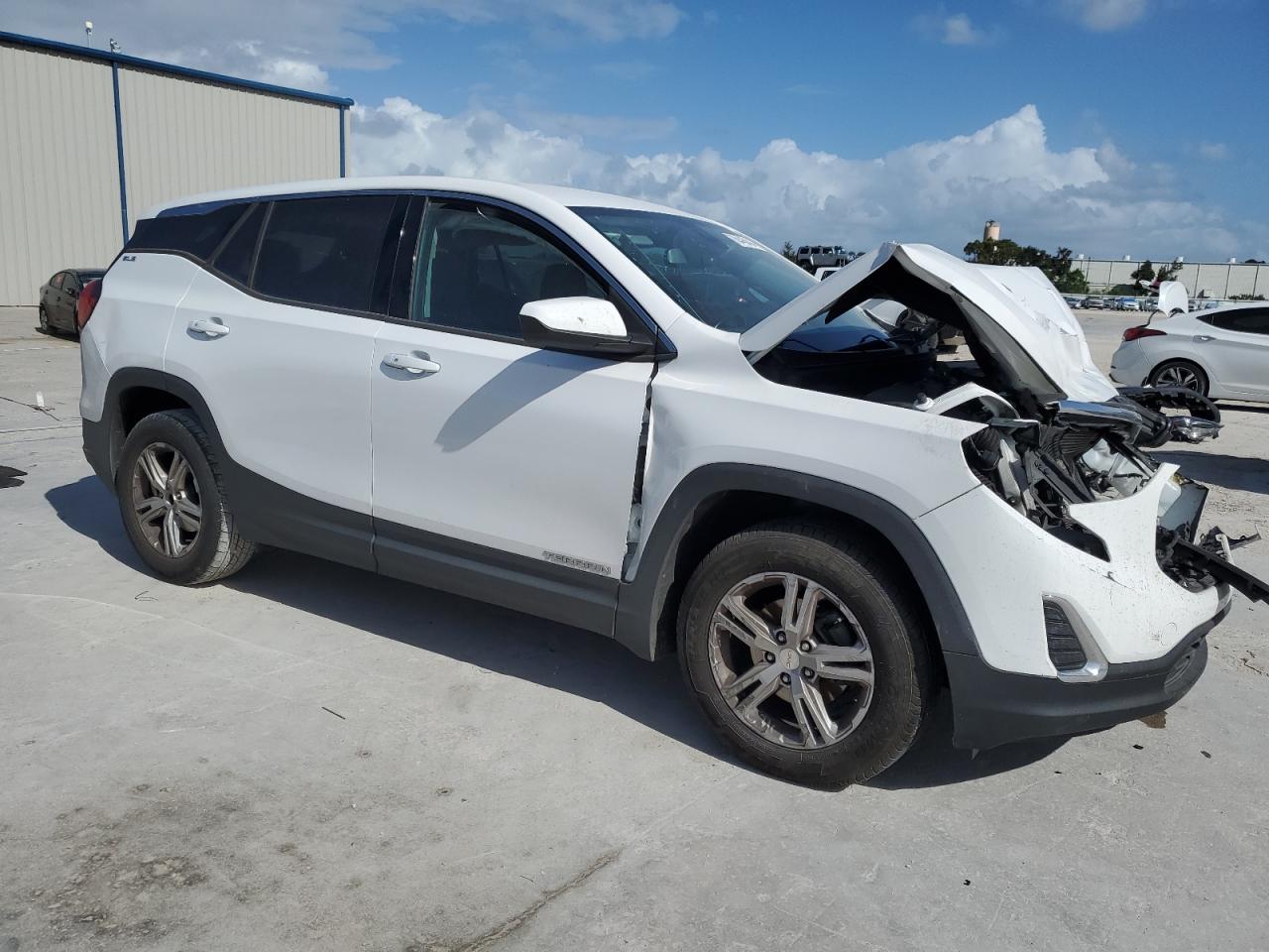 2020 GMC Terrain VIN 3GKALMEV2LL144409 photo 4