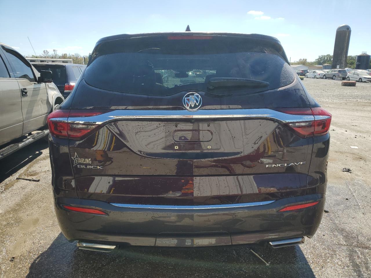 2018 Buick Enclave VIN 5GAERCKW5JJ153162 photo 6