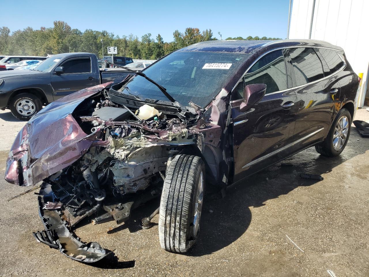 2018 Buick Enclave VIN 5GAERCKW5JJ153162 photo 1