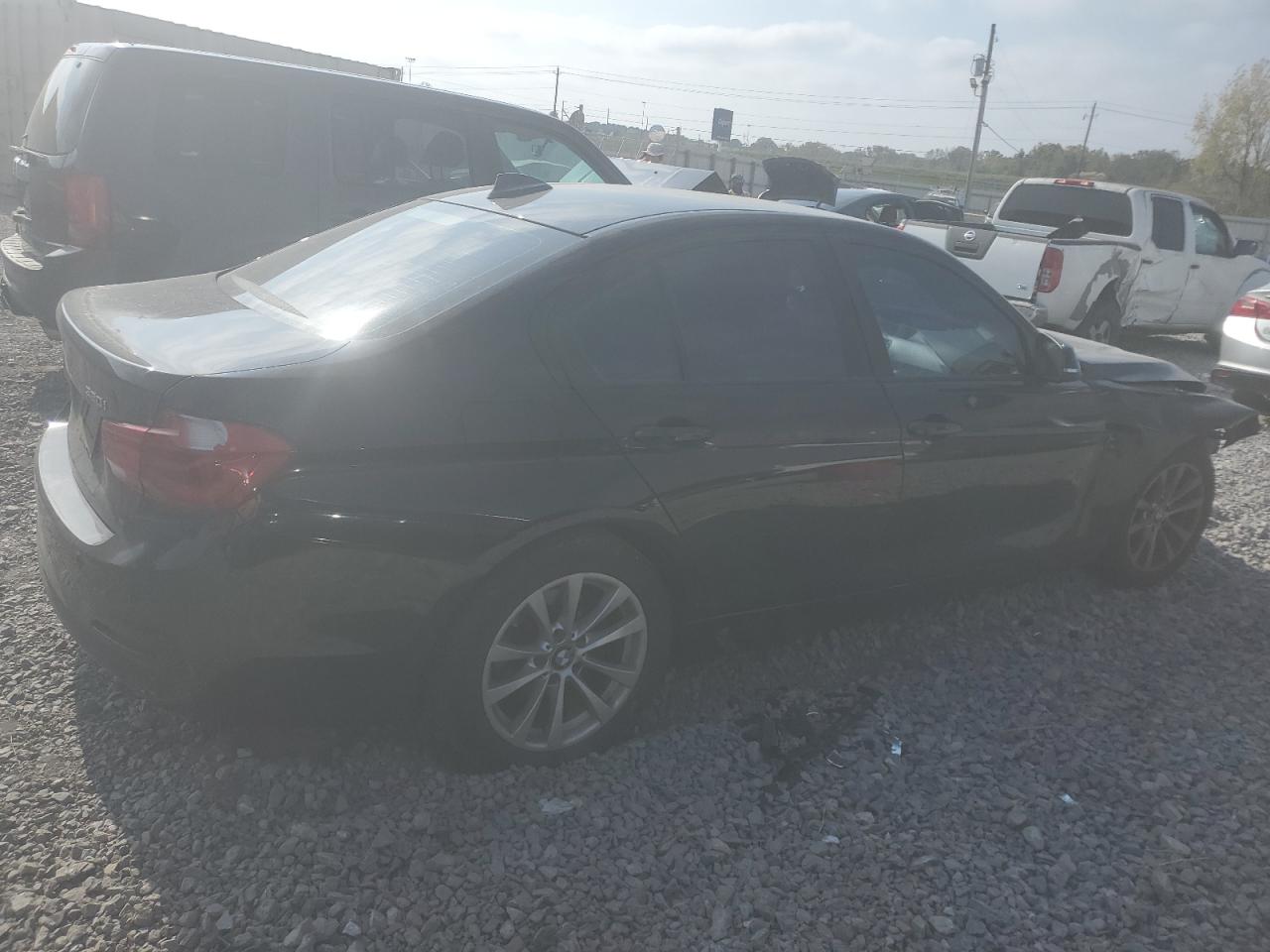2016 BMW 3 series VIN WBA8E1G59GNT99481 photo 3
