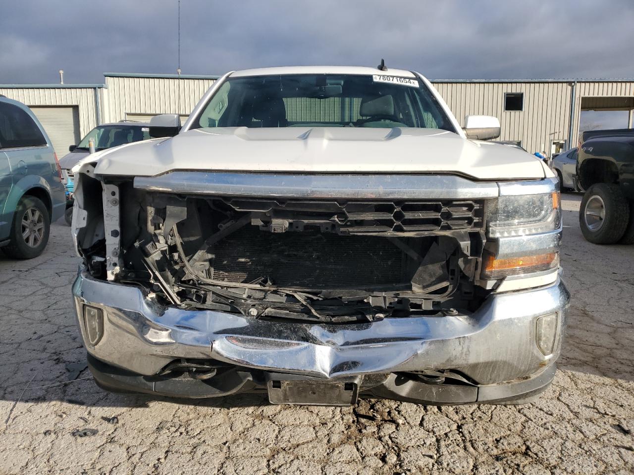 2016 Chevrolet All models VIN 1GCVKREH6GZ293914 photo 5