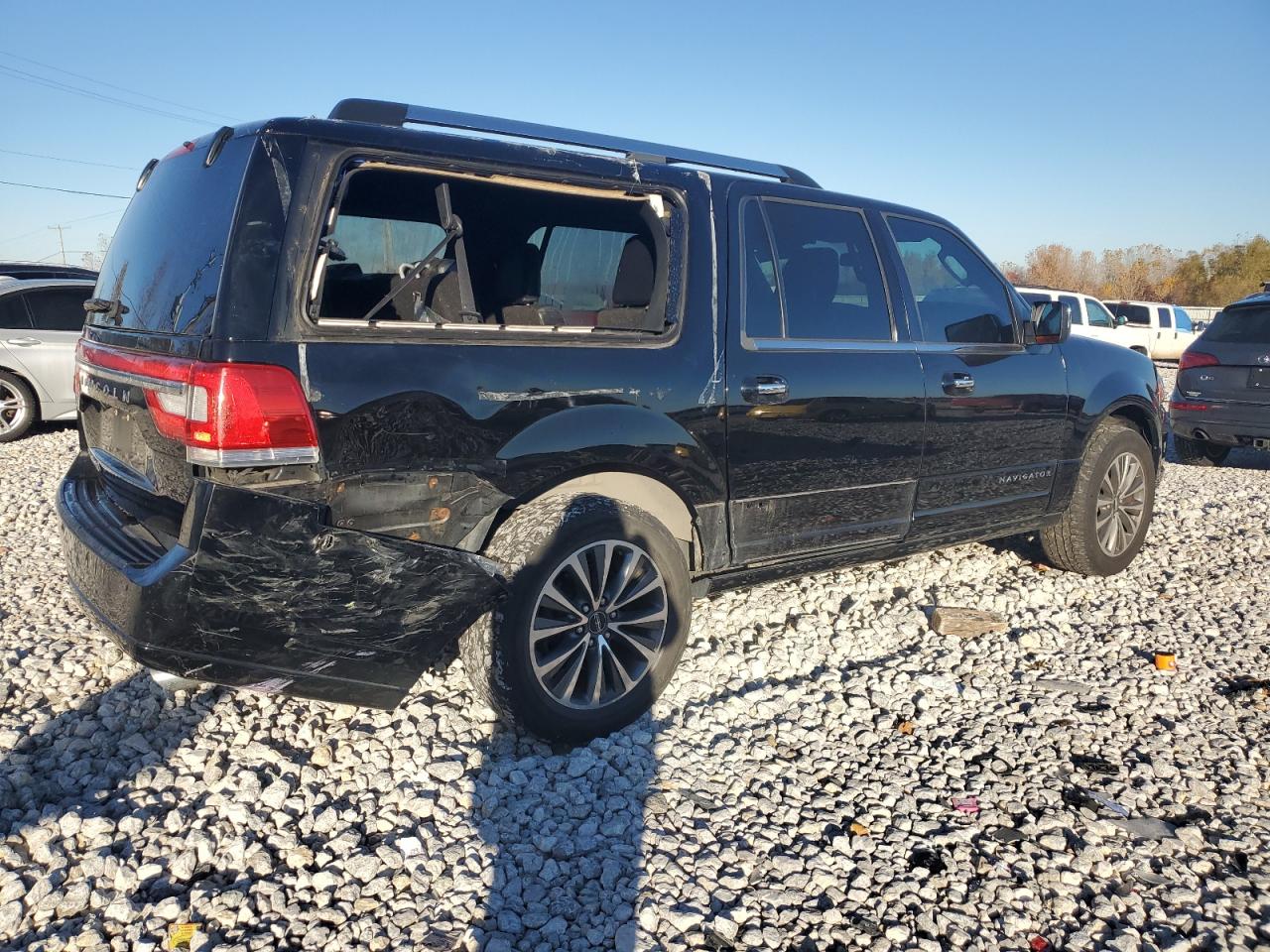 2016 Lincoln Navigator VIN 5LMJJ3JT5GEL08122 photo 3