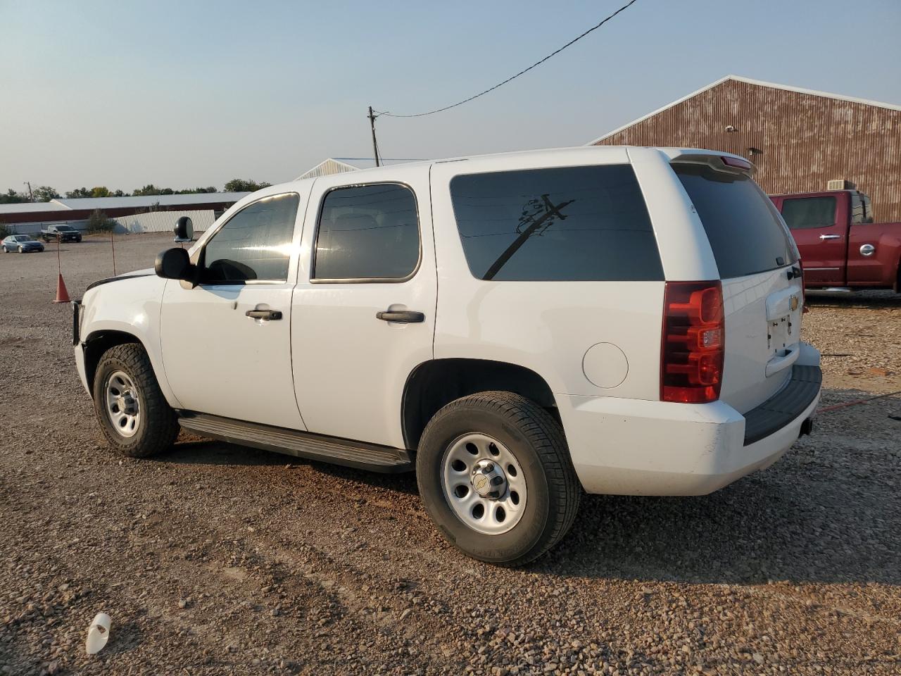 2014 Chevrolet Tahoe VIN 1GNSK2E04ER173716 photo 2