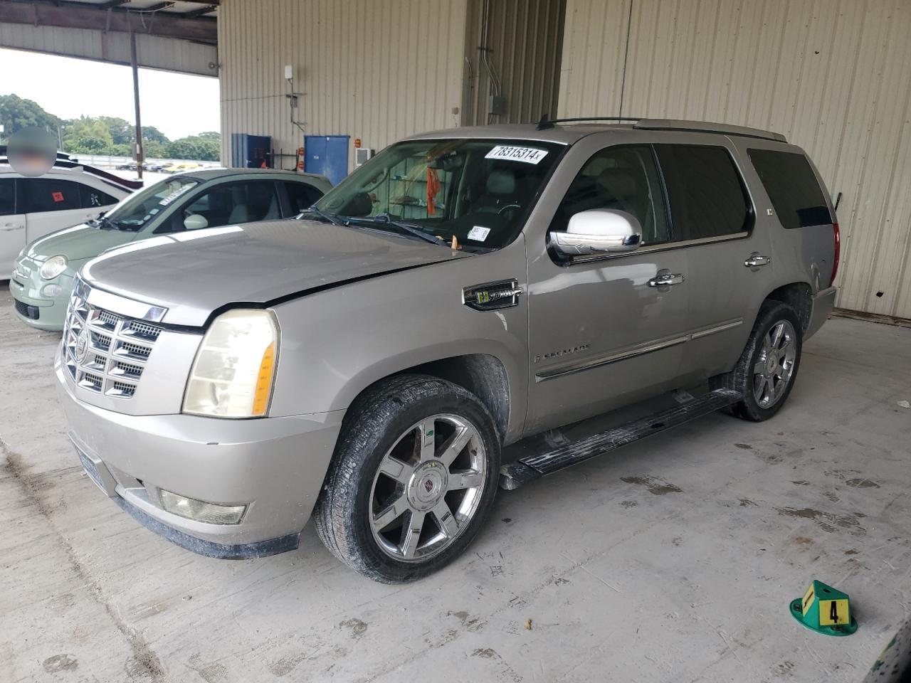 2009 Cadillac Escalade VIN 1GYFC43569R122428 photo 1