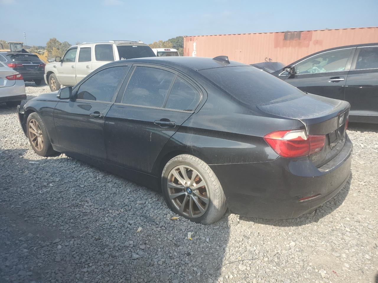 2016 BMW 3 series VIN WBA8E1G59GNT99481 photo 2