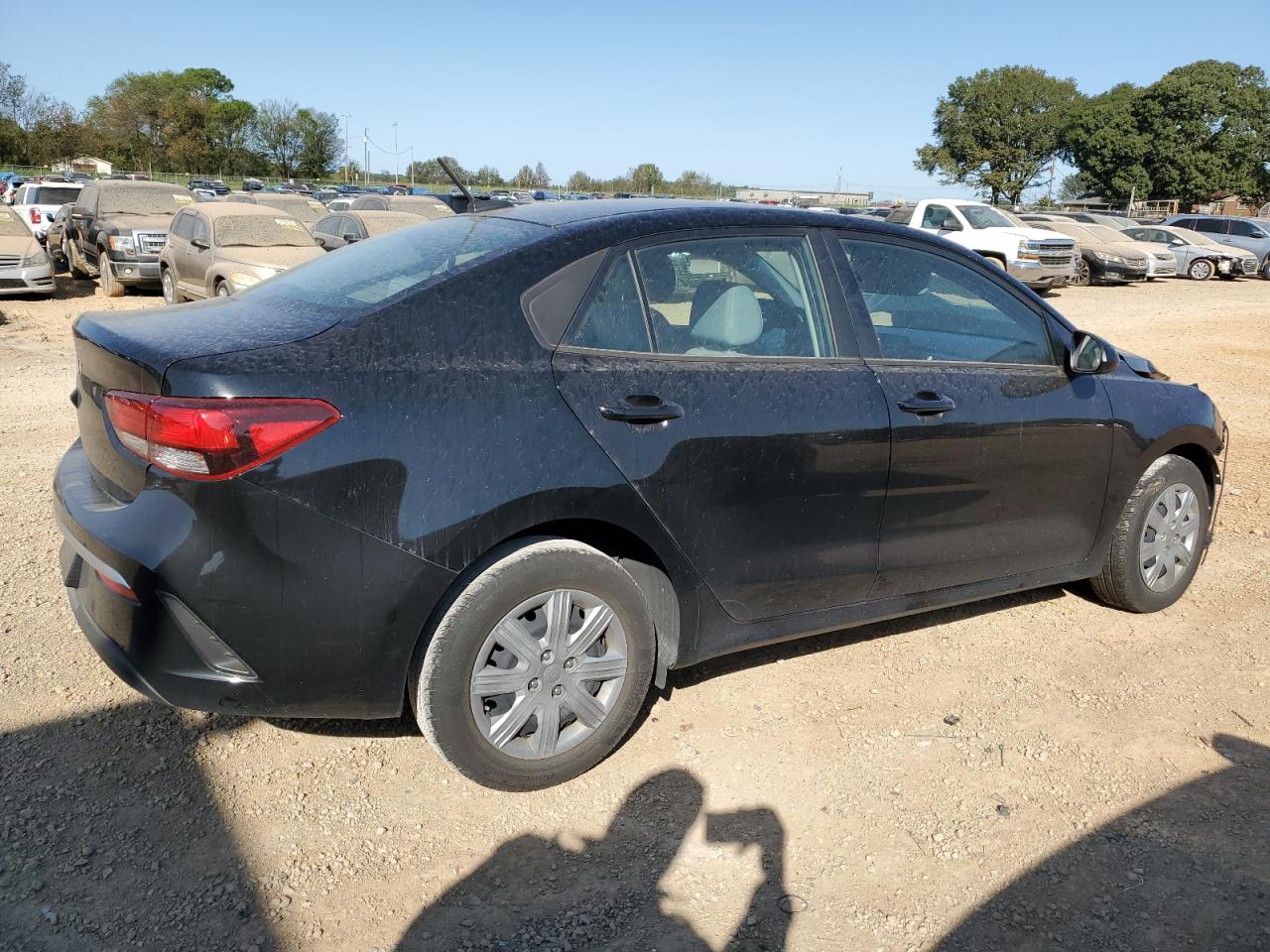2023 Kia Rio VIN 3KPA24AD5PE557110 photo 3