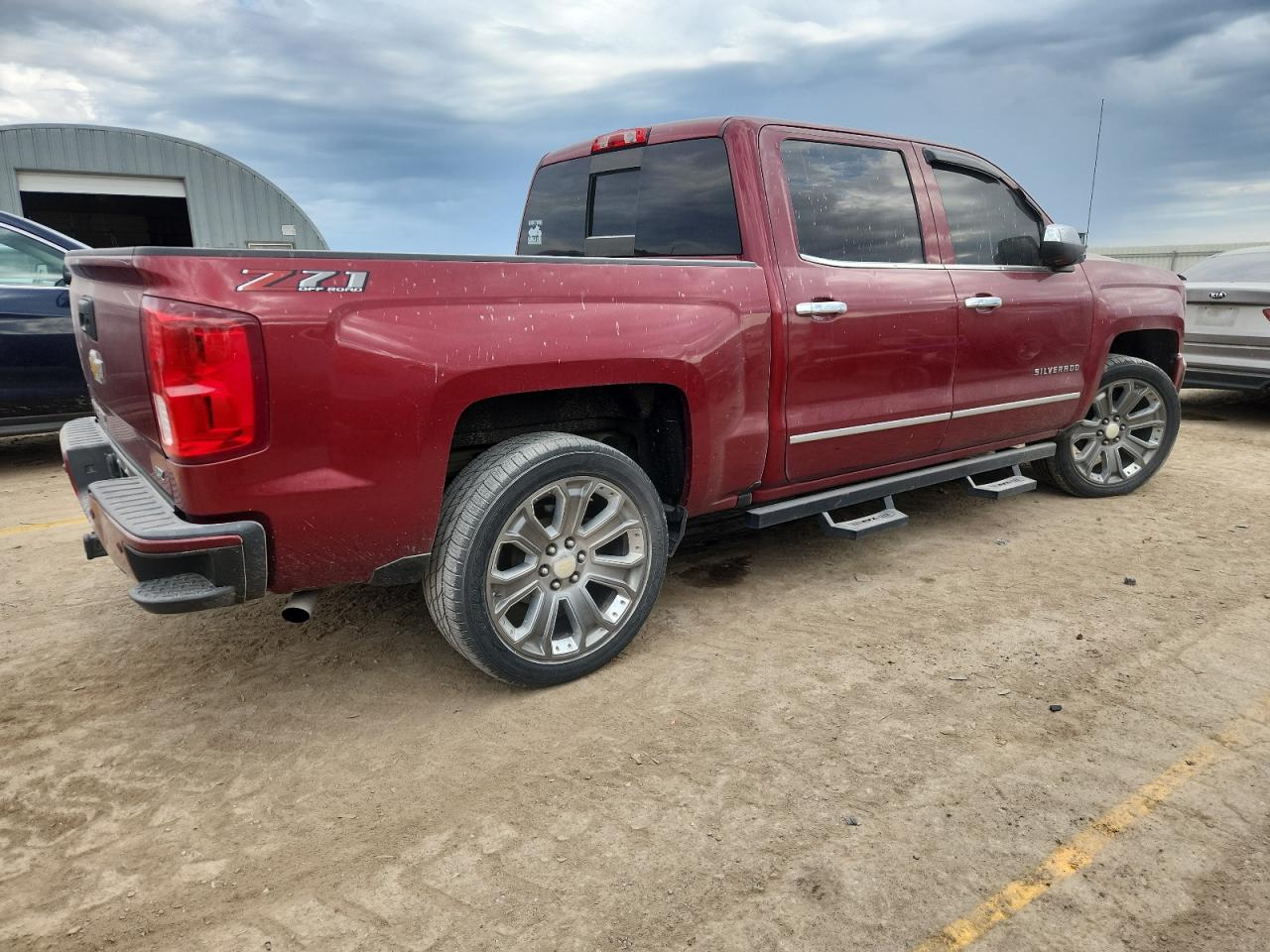 2018 Chevrolet All models VIN 3GCUKSEC9JG487304 photo 3