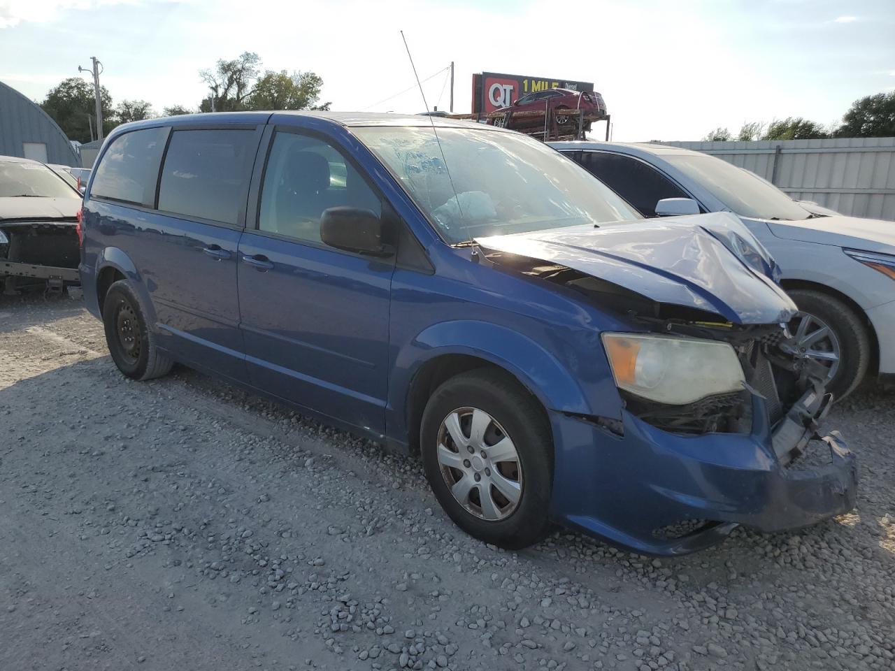 2011 Dodge Caravan VIN 2D4RN4DG4BR613581 photo 4