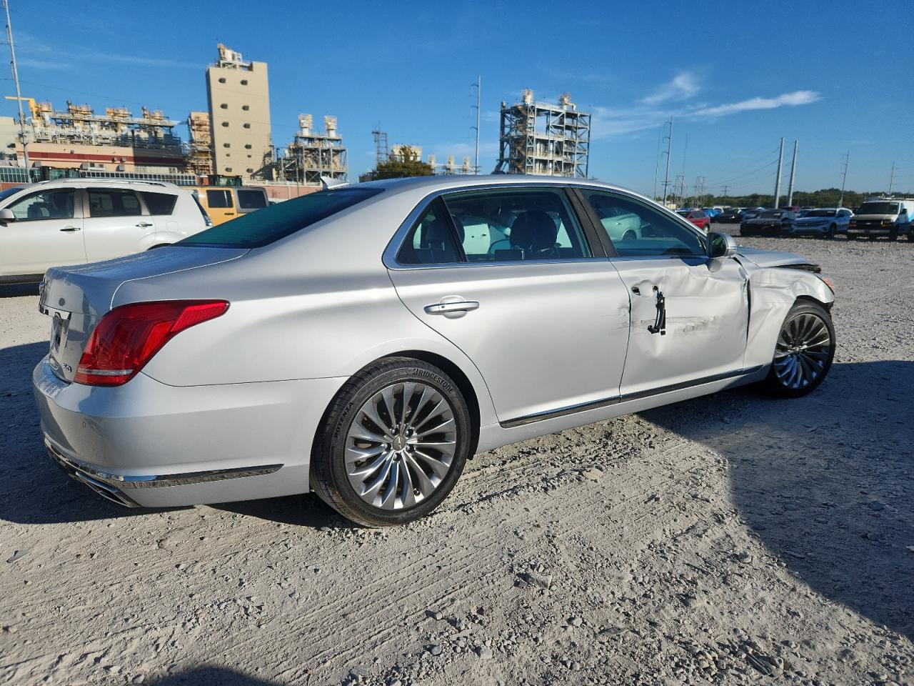 2019 Genesis G90 VIN KMTF54JH1KU054122 photo 3
