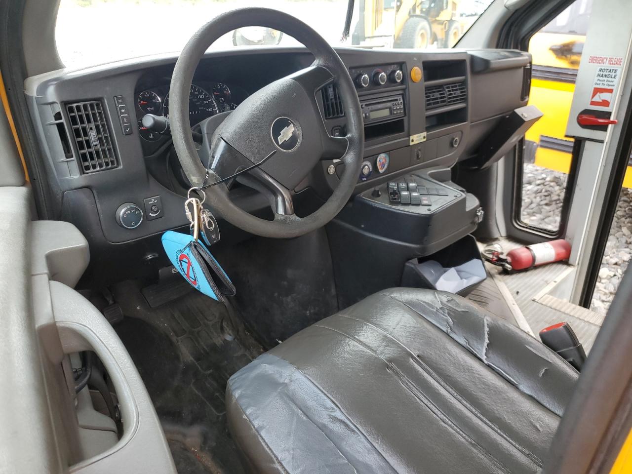 2011 CHEVROLET Express VIN 1GBHG31C491153825 photo 8