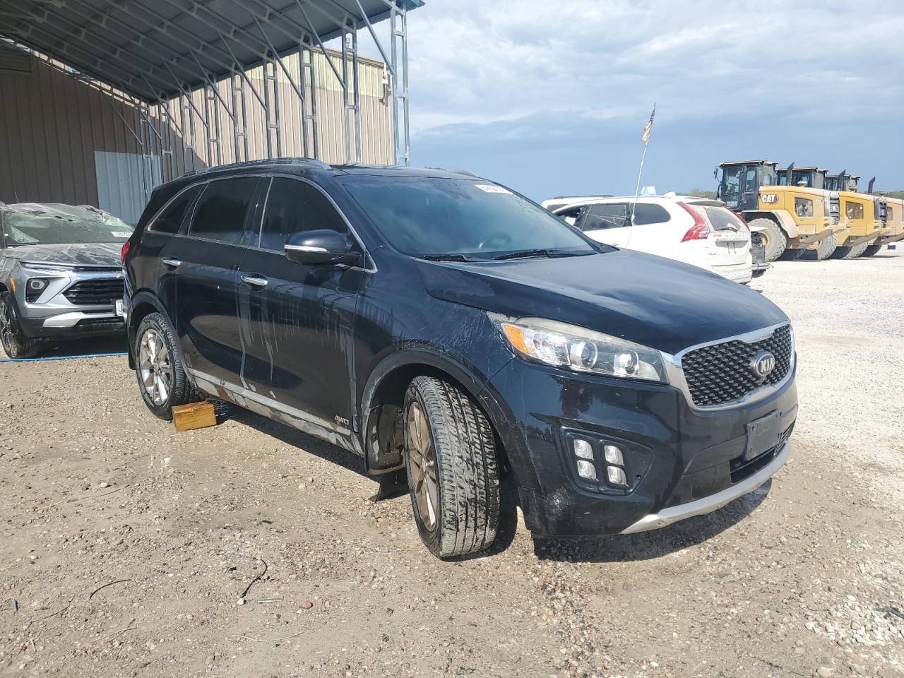 2017 Kia Sorento VIN 5XYPKDA58HG236802 photo 4