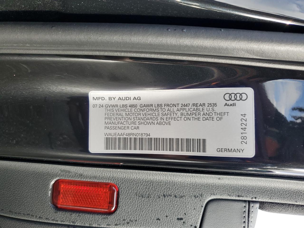 2024 Audi A4 VIN WAUEAAF48RN018794 photo 12