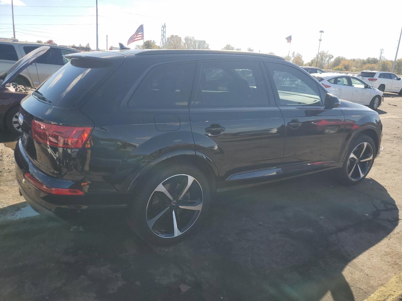 2019 AUDI Q7 VIN WA1VAAF75KD001972 photo 3