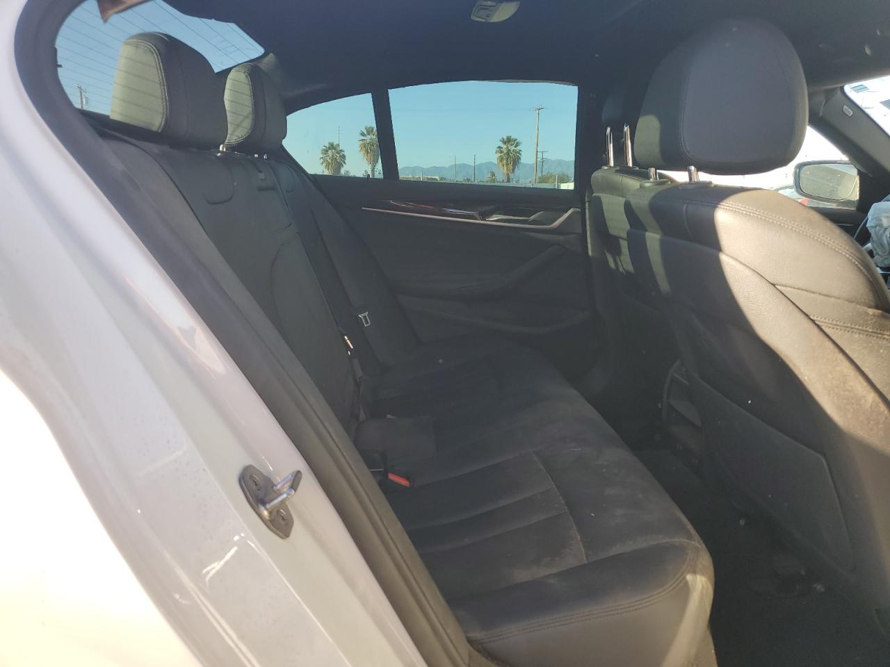 2019 BMW 5 series VIN WBAJA9C55KB388568 photo 10
