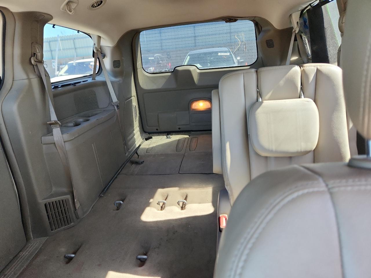 2014 Chrysler Minivan VIN 2C4RC1BG5ER297715 photo 10