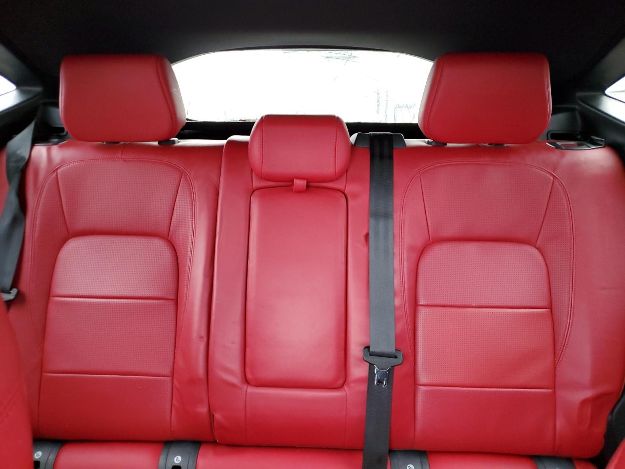2018 Jaguar Etype VIN SADFM2GX6J1Z17442 photo 10