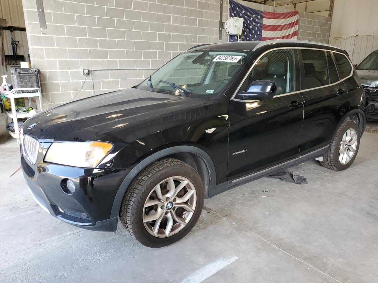 2011 BMW X3 VIN 5UXWX7C54BL734002 photo 1