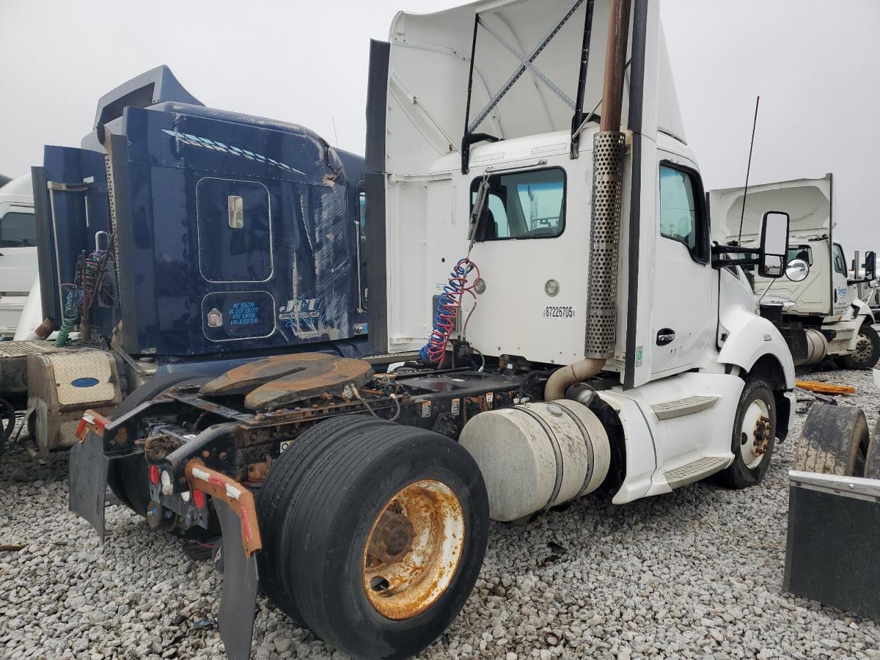 2014 KENWORTH All models VIN 1XKYA48X4EJ402540 photo 4
