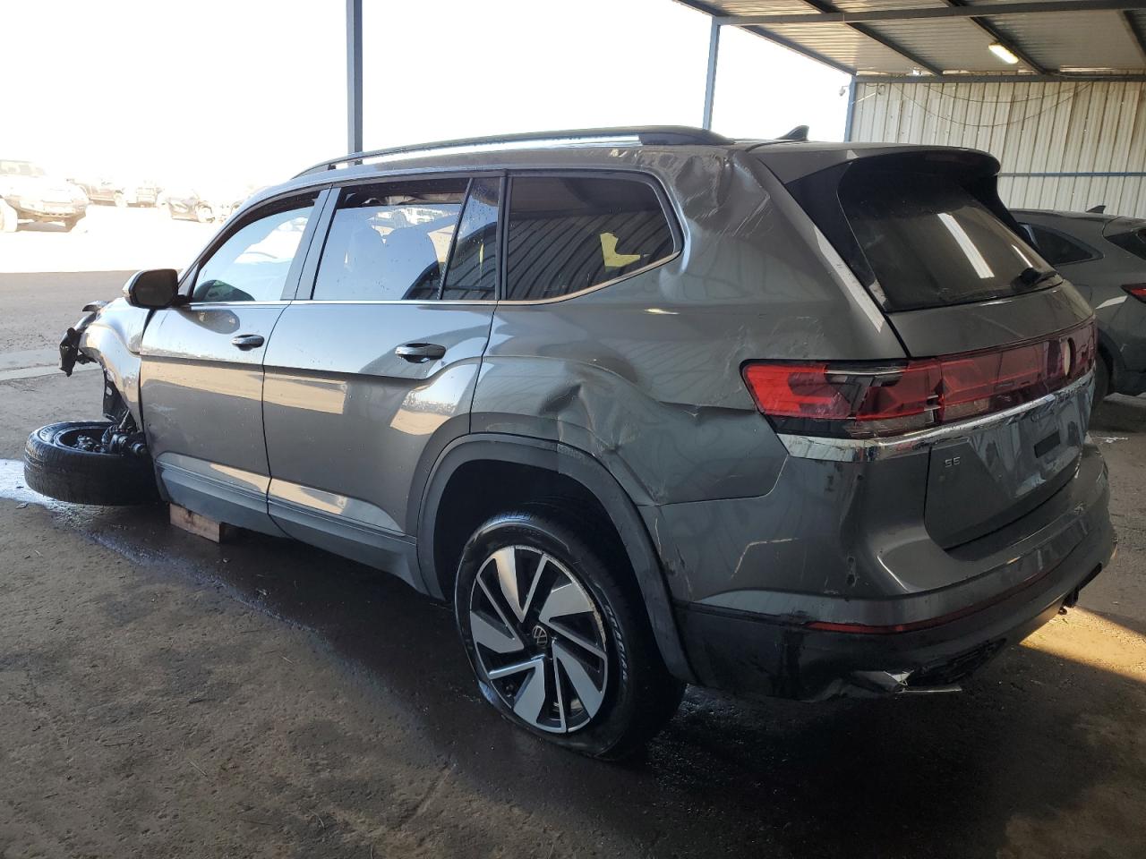 2025 Volkswagen Atlas VIN 1V2HR2CA7SC519278 photo 2
