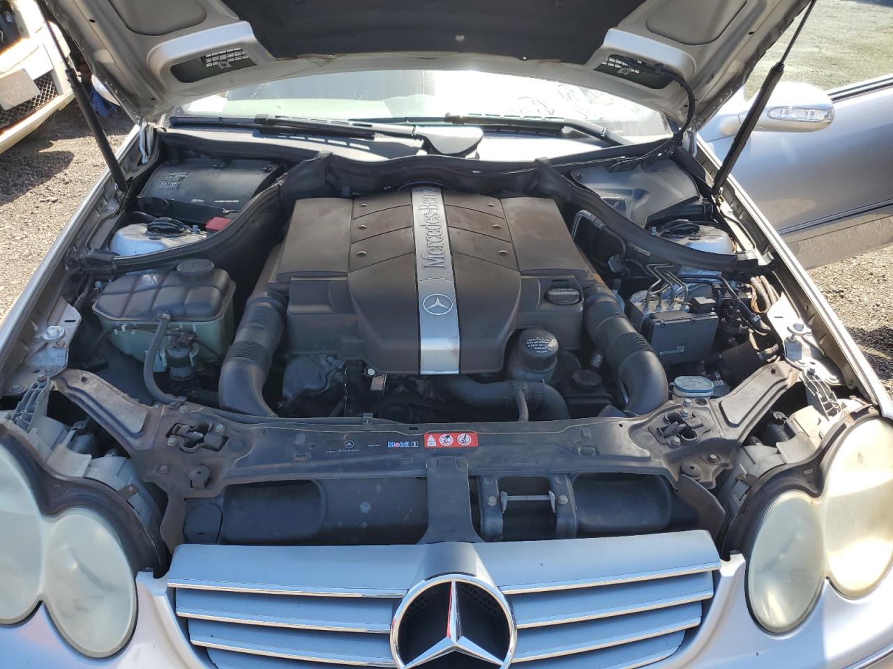 2005 Mercedes Clk-class VIN WDBTK65J85F152140 photo 11