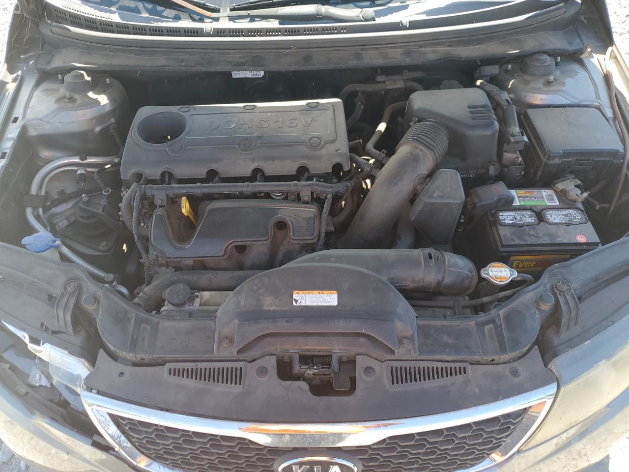 2012 Kia Forte VIN KNAFU4A28C5559046 photo 11
