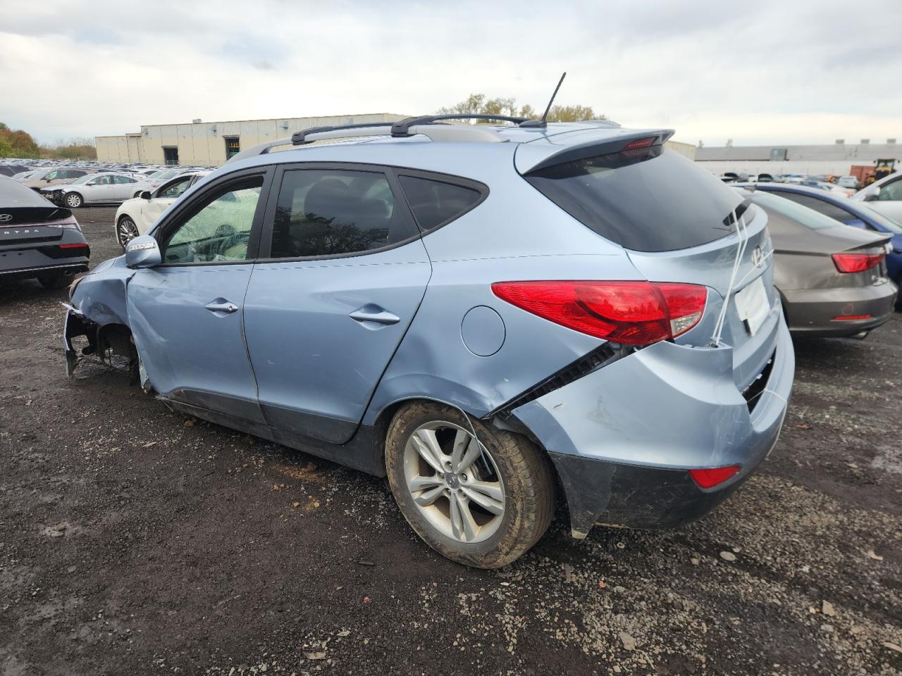 2013 Hyundai Tucson VIN KM8JU3AC1DU651926 photo 2