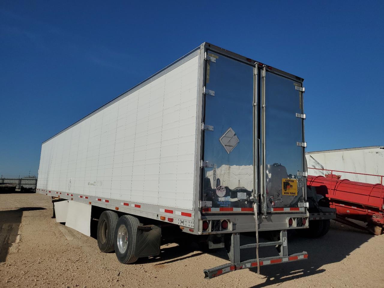 2012 CIMC Trailer VIN LJRR53265C6000596 photo 3