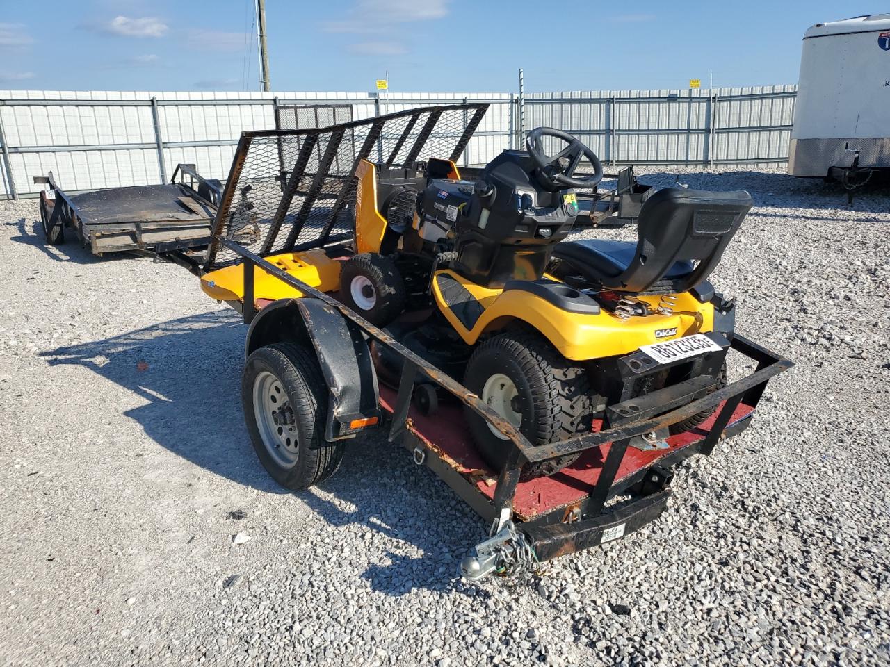 2017 UTILITY All models VIN N0V1N000086123235 photo 1