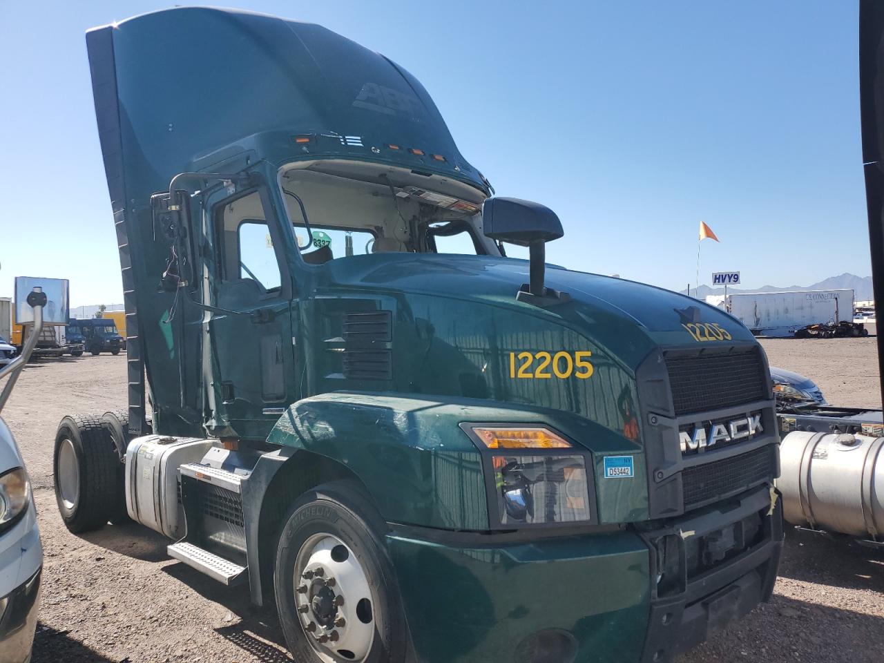 2023 MACK All models VIN 1M1AN3AY8PM003601 photo 1