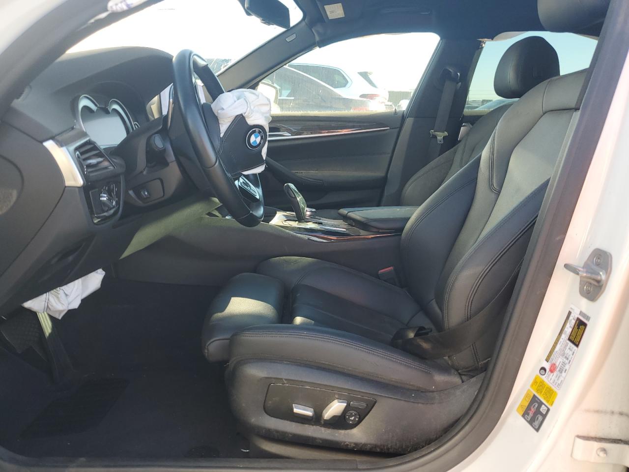 2019 BMW 5 series VIN WBAJA9C55KB388568 photo 7