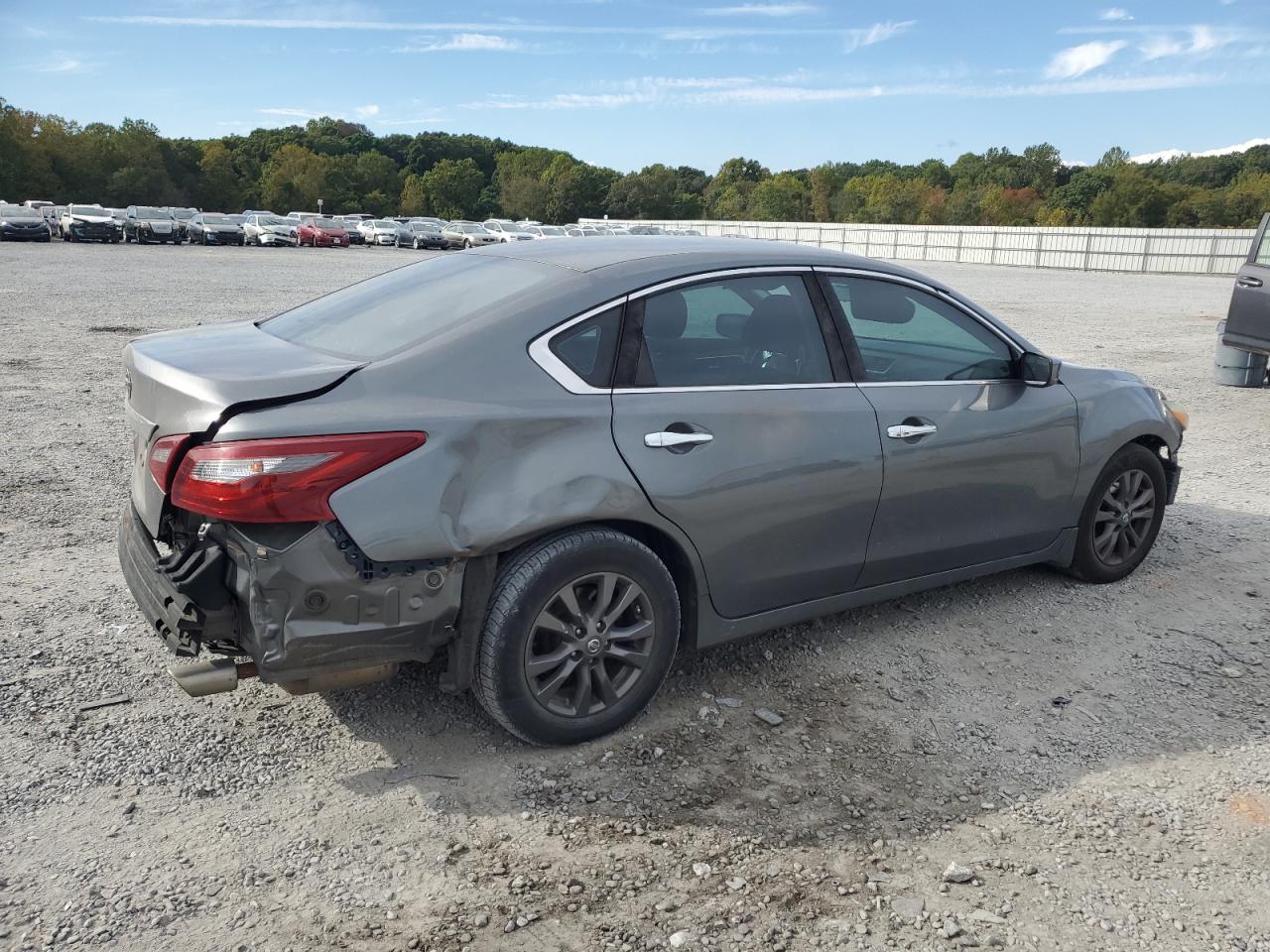 2018 Niss Altima VIN 1N4AL3AP1JC157292 photo 3