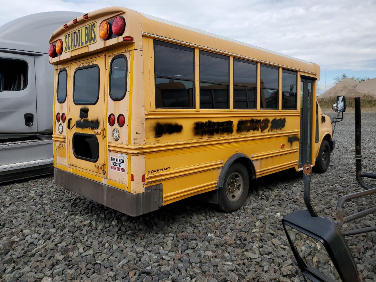 2011 CHEVROLET Express VIN 1GBHG31C491153825 photo 3