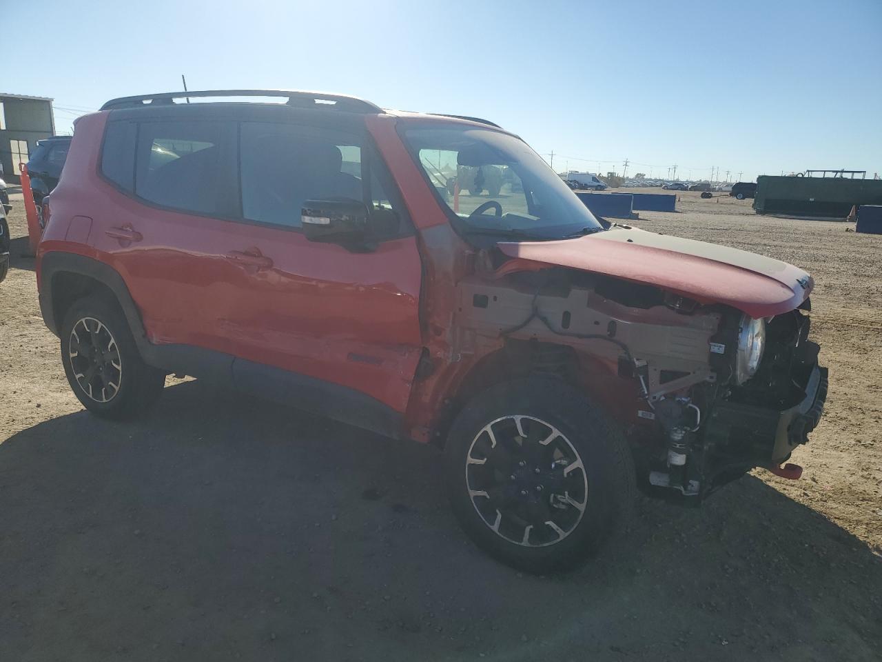2023 Jeep Renegade VIN ZACNJDC13PPP73402 photo 4