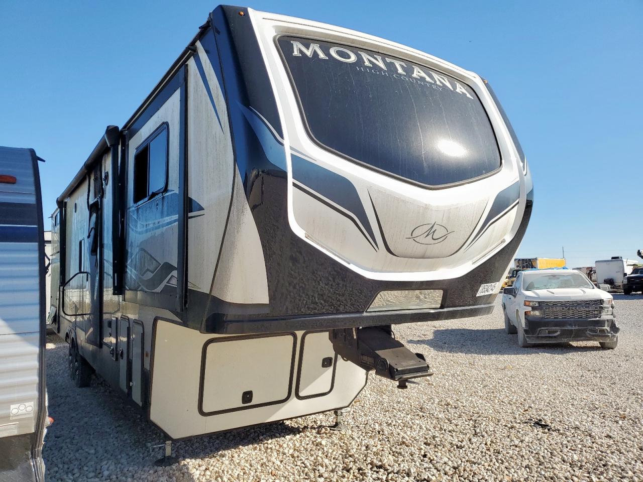 2023 KEYSTONE Montana hi VIN 4YDFHMU27PA740264 photo 1
