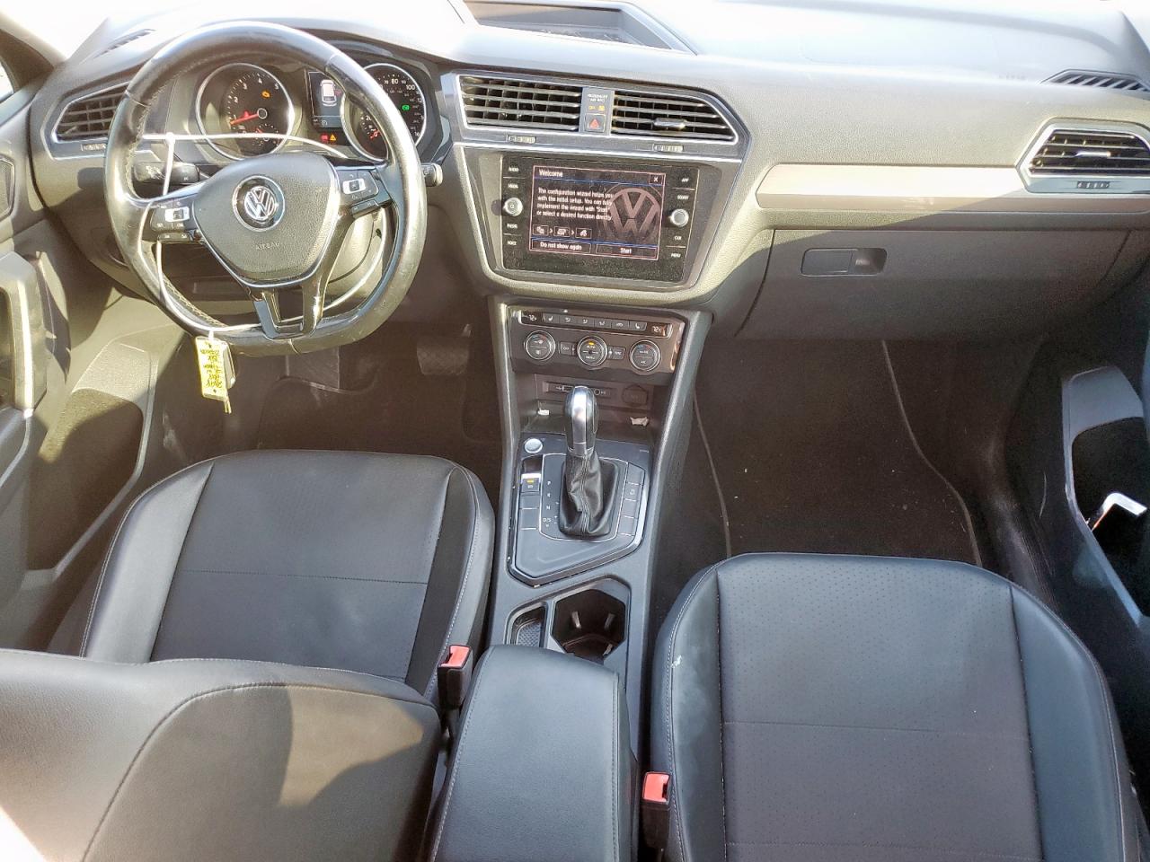 2018 Volkswagen Tiguan VIN 3VV3B7AX4JM106589 photo 8