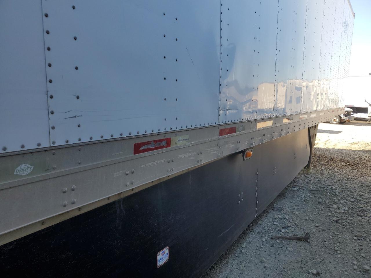 2013 UTILITY All models VIN 1UYVS2537DP652501 photo 9