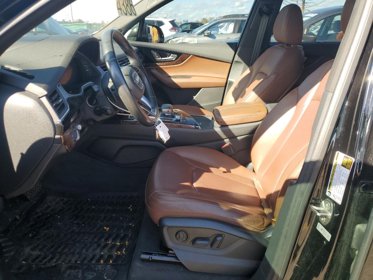 2019 AUDI Q7 VIN WA1VAAF75KD001972 photo 7