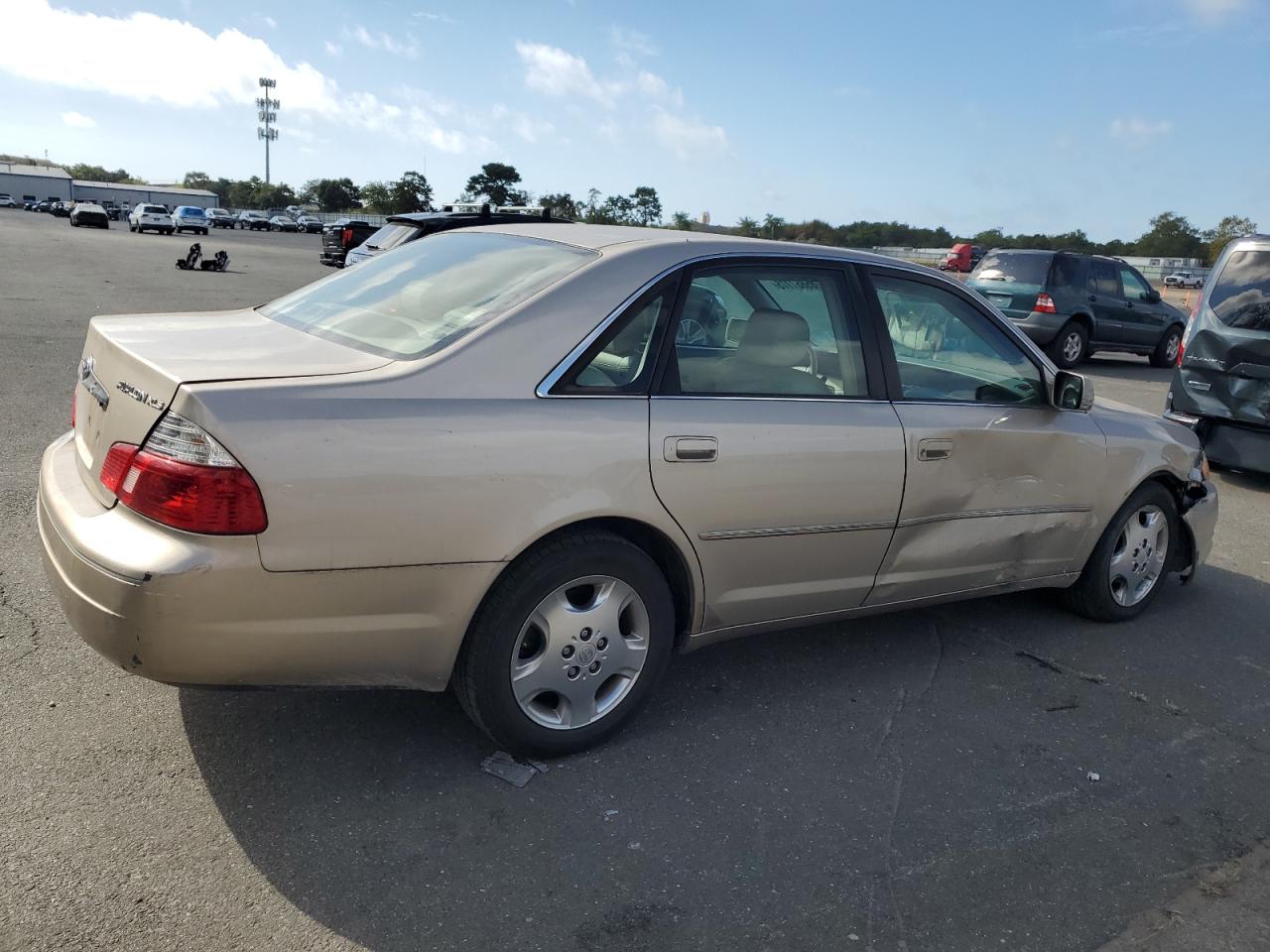 2003 Toyota Avalon VIN 4T1BF28B93U317888 photo 3