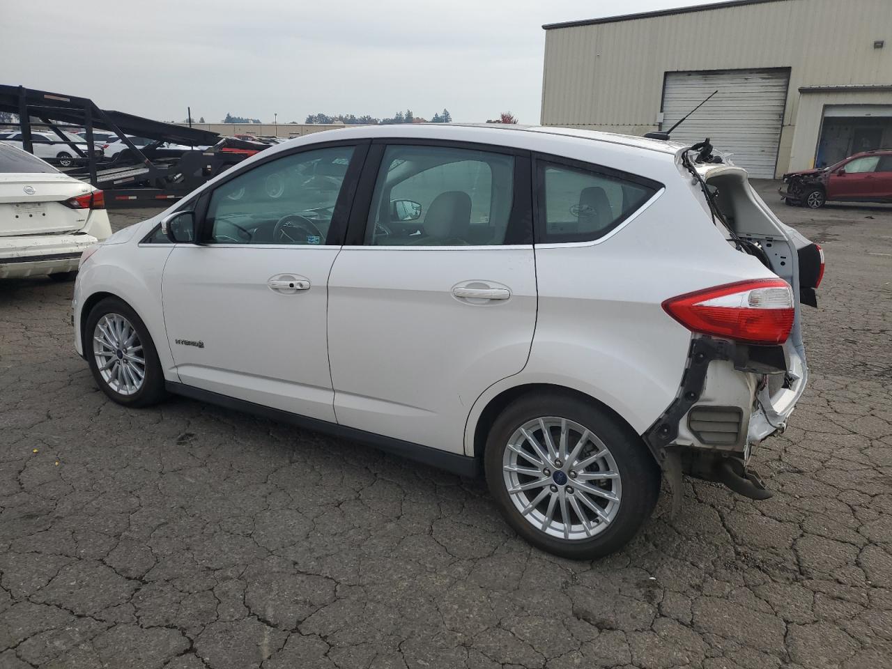 2013 Ford Cmax VIN 1FADP5BU7DL550316 photo 2