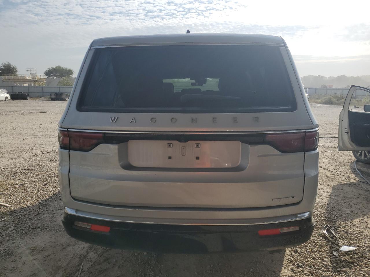 2024 JEEP Wagoneer VIN 1C4SJRBPXRS135198 photo 6