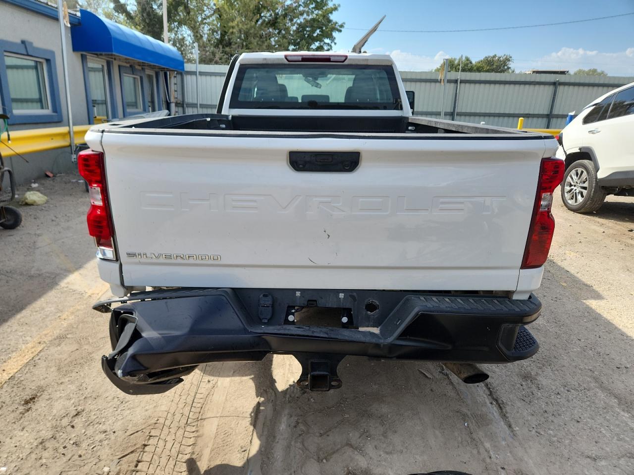 2021 Chev All models VIN 1GC5WLE75MF198704 photo 6